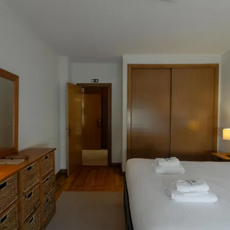 Apartman 40 - Me And The Sea *